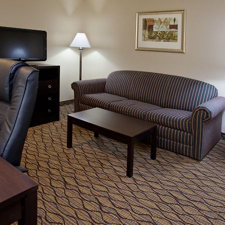 Holiday Inn Express & Suites Columbus East - Reynoldsburg By Ihg חדר תמונה